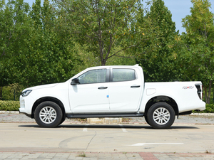 2025 camionnette <span class=keywords><strong>Isuzu</strong></span> DMAX V-CROSS diesel <span class=keywords><strong>4x4</strong></span> 1.9T 8AT AWD Euro VI émission 2023 camionnettes à double cabine chinoises à vendre - Product Image 6