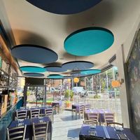 Traitement acoustique de plafond en feutre polyester, esthétique et acoustique, effet nuages, pour restaurant, maternelle, bureau