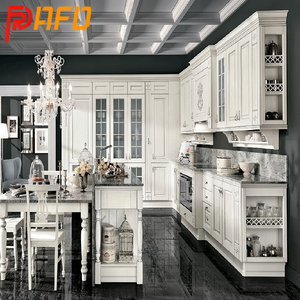 مطبخ فاخر مخصص بسطح رخامي مع جزيرة، أثاث مطبخ كامل على الطراز الأمريكي، خزائن مطبخ بيضاء أوتوماتيكية - Product Image 1