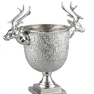 Cubo de Hielo con Diseño de Reno, Estilo Clásico, Artesanía en Metal, Aluminio Fundido, Decoración para Fiestas Navideñas, Bar, Celebraciones - Product Image 1