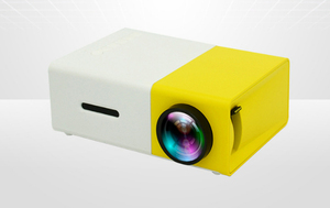 YG300 Mini projecteur de film Portable adapté aux projecteurs de camping <span class=keywords><strong>en</strong></span> <span class=keywords><strong>plein</strong></span> <span class=keywords><strong>air</strong></span>/Drive-in/ Home cinéma avec une longue durée de vie de 30000 heures - Product Image 3