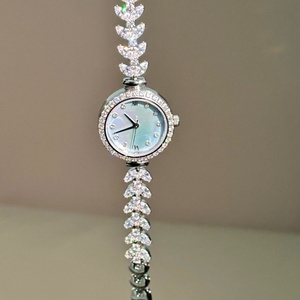 Reloj de Pulsera para Mujer, Reloj de Cuarzo con Pedrería, Reloj de Joyería para Dama, Esfera Degradada, Reloj de Moda - Product Image 1