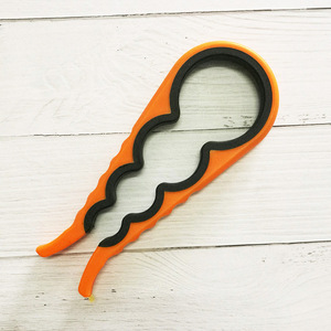 Plastic Bottle Opener 4 In 1 Multifunctional Kitchen Tool Lid Opener Can Opener Bottle Cap Tightener Irregular Shape - Product Image 3