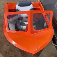 Jet-ski élégant pour les amateurs de sports nautiques dans les stations balnéaires, design moderne et performances fiables