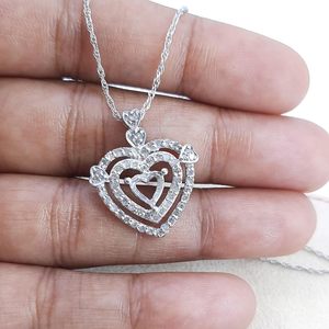 Collar con Colgante de Diamante Natural Jewelspaark, 0.64 Cttw, Corte G-H, Bañado en Rodio, Plata de Ley 925, Diseño de Corazón, para Mujer, 18 - Product Image 3