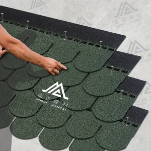 Capa de asfalto verde de montaje gratuito, revestimiento en forma de escamas de pescado, tejas de techo, 10 sQ/2, precio asequible para Malasia