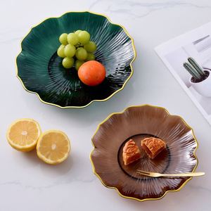 Assiettes en verre transparentes pour gâteaux aux fruits, avec bord doré, vente en gros - Product Image 5