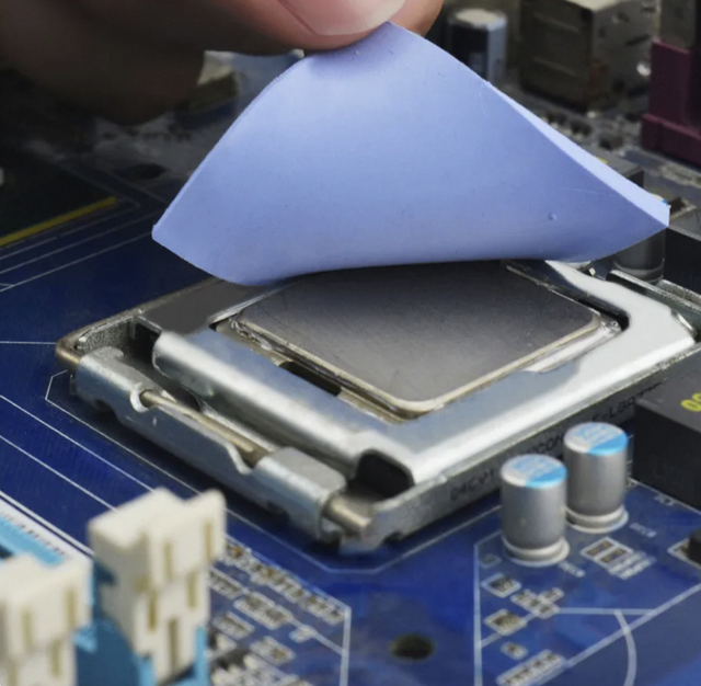 High Performance AI Server Thermal Pad Cutting Service for GPU CPU Heatsink High Conductivity Silicone Gel Sheet for Data Center