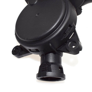 วาล์วระบายอากาศแยกน้ำมันและน้ำ BMW รุ่น 11617503520 สำหรับซีรีส์ 3 E46 E90 X3 Z4 - Product Image 2