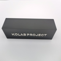 Blocs de logo 3D personnalisés en bois noir mat avec logo blanc