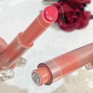 Rouge à lèvres hydratant effet brume de lait à effet flou, rouge à lèvres naturel pour un maquillage lumineux, brillant à lèvres solide - Product Image 3