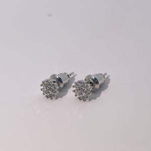 Pendientes de Botón Redondos de Latón Chapado en Oro con Circonita Cúbica Blanca de Tianyu Gems, Diseño Moderno y a la Moda - Product Image 1