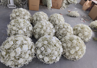 D-FB001 mariage fleurs en soie boule de fleurs rouges centres de Table florale artificielle grande boule de fleurs pour la décoration de fête d'événement