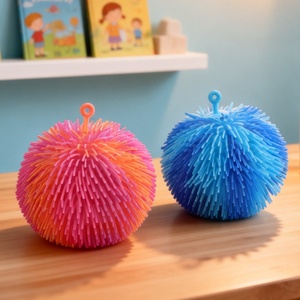 Balle anti-stress lumineuse et moelleuse pour enfants de 7 à 14 ans, petits cadeaux de stand de rue, vente en gros - Product Image 1