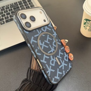 Funda de teléfono de TPU de lujo IPhone17 de bajo precio y alta calidad con diseño de letras creativas Funda protectora a prueba de golpes - Product Image 4