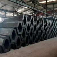 Super Fender Arche pour la Protection des Grands Navires Commerciaux