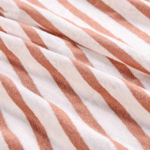 Tissu rayé 2*1 en <span class=keywords><strong>jersey</strong></span> tricoté pour vêtements, 60% <span class=keywords><strong>lin</strong></span>, 40% rayonne, doux et naturel, pour robe femme, protection UV, vêtements <span class=keywords><strong>de</strong></span> détente, t-shirt - Product Image 1