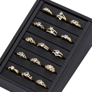 แหวนแต่งงานทอง 24k ชุบทองเหลืองสำหรับผู้หญิง ประดับเพชรซิคอนแบบผสม ด้วยเทคนิคการฝังแบบกรงเล็บ เหมาะสำหรับงานหมั้น - Product Image 1