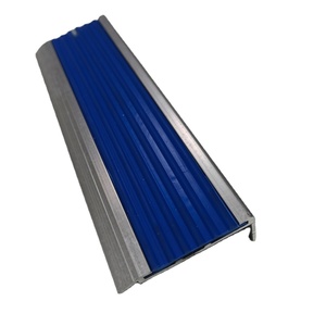 Chất lượng cao Vinyl sàn gạch ceramic kim loại đồng linh hoạt nhôm cầu thang nosing với cao su chèn - Product Image 2