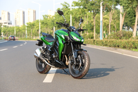Moto Naked 400cc bicylindre refroidie par eau, sportive, haute vitesse, touring, noire