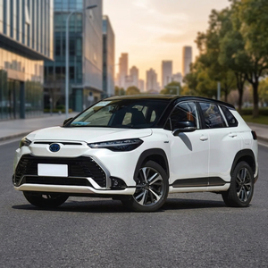 Toyota Corolla d'occasion 2021, conduite à gauche, intérieur foncé, moteur turbo, sièges en cuir, jantes R16, transmission automatique, toit ouvrant, LED - Product Image 2