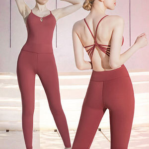 Conjunto Deportivo de 2 Piezas STYLE TZ505L: Sujetador Deportivo Sexy con Espalda Cruzada y Pantalones de Yoga de Cintura Baja – Color Nude, Transpirable con Logotipo Frontal - Product Image 3