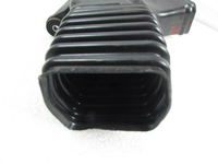 قطعة غيار سيارات أصلية مستعملة مناسبة لسيارة لامبورغيني جالاردو LP560 550، قناة هواء يمنى (RH) رقم القطعة 420129528 420129739B 420129527
