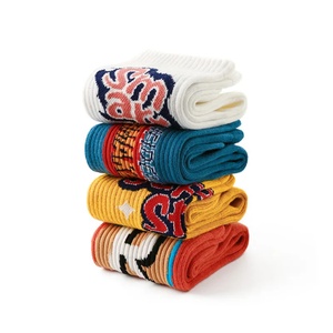 Chaussettes en coton personnalisées pour jeunes, chaussettes mi-hautes confortables pour femmes, bas de qualité supérieure pour jeunes filles - Product Image 5