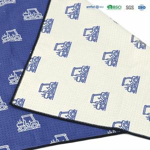 Toalla de Golf Personalizada con Impresión por Sublimación, Ecológica, Hipoalergénica, Mezcla de Microfibra de Poliéster/Poliamida, Marca Personalizada - Product Image 1