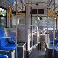 Bus électrique de transport urbain 8m 56 passagers 18-27 sièges Autonomie 350km Batterie LFP Suspension pneumatique Zéro émission