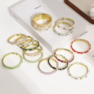 Bracelet jonc vintage en émail cloisonné pivoine, style chinois, ouverture à ressort, idéal pour cadeau de voyage ou de fête, vente en gros - Product Image 1