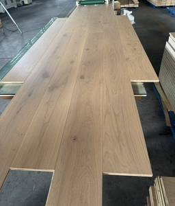 Suelo de Madera de Roble Europeo de Ingeniería de 3/4 Pulgadas, 2200mm, con Sistema de Lengüeta y Ranura, para Interiores - Product Image 3