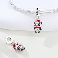 Pendentif en alliage de cuivre plaqué argent avec motif panda et pierre CZ, détail en émail rouge - Cadeau de Noël pour hommes, femmes et enfants
