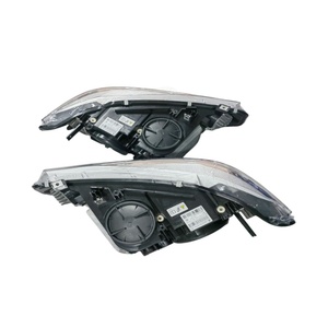 Conjuntos de Faros Delanteros LED Originales con Adaptación Automática para Serie 4 F32 F82 2010-2015, Remanufacturados para Serie 4 F32 F82 - Product Image 1