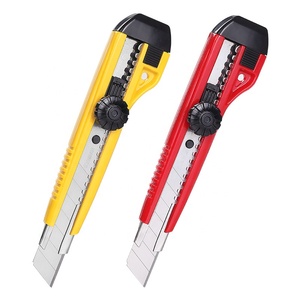 Cuchillo retráctil de alta calidad con hoja de acero de 18 mm y mango de plástico, personalizable OEM - Product Image 1