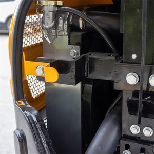 Mini-excavatrice sur chenilles 2 tonnes 2000 kg, bras pivotant latéralement à 45 degrés pour le terrassement et les travaux utilitaires en jardin domestique, couleur personnalisée OEM ODM - Product Image 6