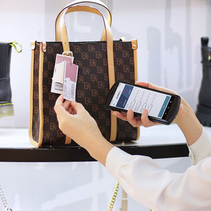 IP67 a prueba de agua computadora móvil terminal de colector de datos industrial robusto PDAs Android Escáner de código de barras <span class=keywords><strong>PDA</strong></span> de mano - Product Image 2