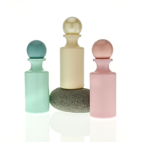 Leichte, elegante, dickwandige Parfümflasche mit individuellem Etikett, 30ml, 50ml, 100ml, künstlerischer Kugelverschluss, leere Glasflasche mit Sprühnebel