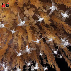 Modern Şeffaf Akrilik Işıklı Asılı Düğün Sahnesi Tavan Dekorasyonu Uçan Kuş Avizeleri Led Işıklar Boda - Product Image 4