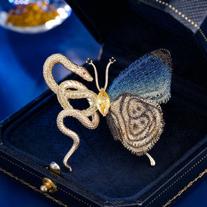 女性用ブローチ用オリジナルハイエンド女性用ブローチ柄スネークバタフライピン - Product Image 3