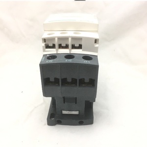 Contactor de CA Tesys LC1D32B7 3P 32A 24V en stock - Product Image 2