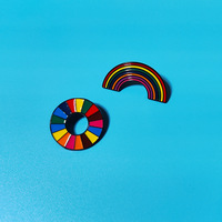 Broche en émail souple LGBT personnalisée en usine, pour vêtements et sacs, motifs Paix et Amour, anneau arc-en-ciel