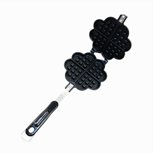 <span class=keywords><strong>Gaufrier</strong></span> manuel antiadhésif en forme de cœur, plaque en aluminium pour usage domestique, compatible gaz - Product Image 2