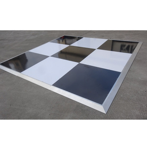 Pista de baile de madera en blanco y negro de fácil instalación para bodas al aire libre - Product Image 1