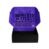 Boîte d'expédition en carton ondulé noir mat personnalisée, portable, écologique, emballage de luxe pour le commerce électronique, intérieur géométrique violet