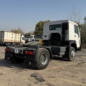 Camión Sinotruk a Precio Favorable, Camión de 371HP 420HP, 4*2 6x4 8X4, 6 Ruedas 10 Ruedas, Camiones Tractores de <span class=keywords><strong>Segunda</strong></span> <span class=keywords><strong>Mano</strong></span> - Product Image 1