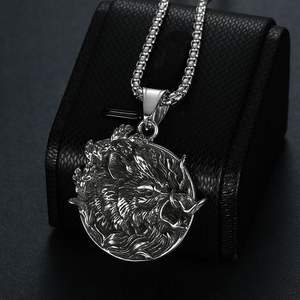 Prêt à expédier de haute qualité Viking Souvenir collier en acier inoxydable collier Viking pour hommes mythe nordique collier de <span class=keywords><strong>sanglier</strong></span> (BN172) - Product Image 3