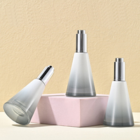 Flacon compte-gouttes en verre de 15 ml en gros, forme unique, flacon gris dégradé blanc de 15 ml pour sérum, huile essentielle, flacon d'emballage