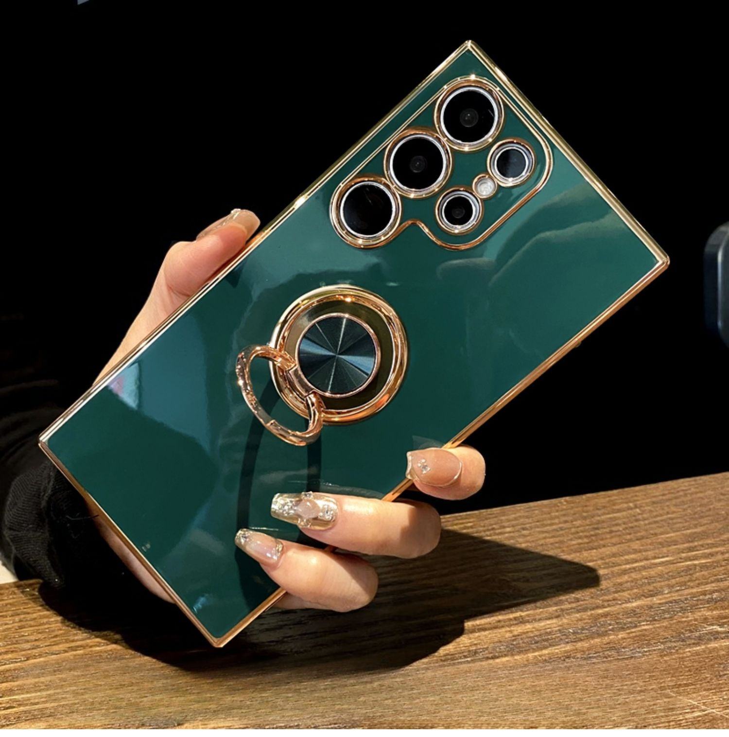 สีเขียวป่า