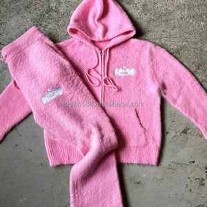 Conjunto Deportivo Unisex de Pantalones Deportivos de Mohair con Corte Acampanado y Sudadera con Cierre de Mohair con Logotipo Personalizado - Product Image 1